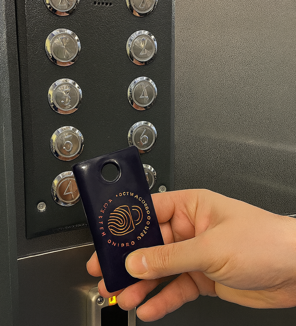 8b829c44-1fb1-49f5-854c-4e1fc276d67e